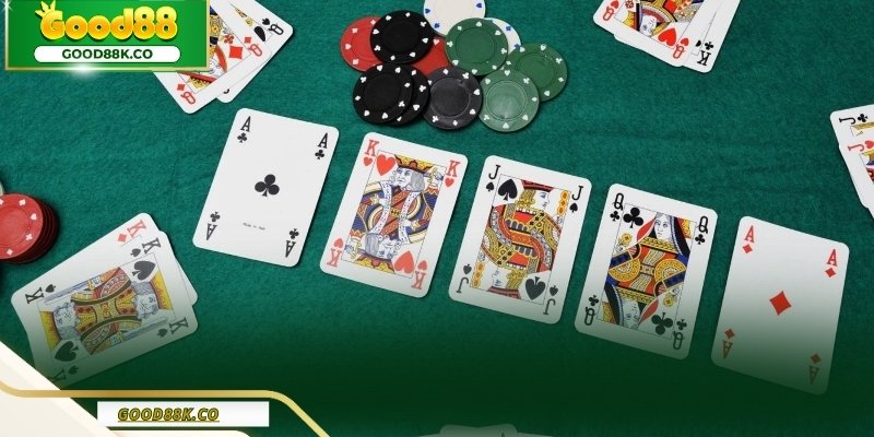 Cách chia bài và tính điểm trong một ván bài cào tiêu chuẩn